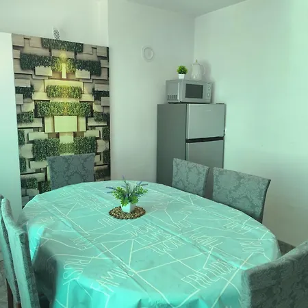 Apartman Amina *