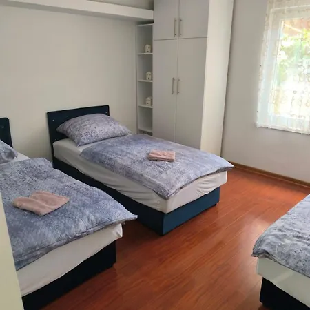Amina Apartman